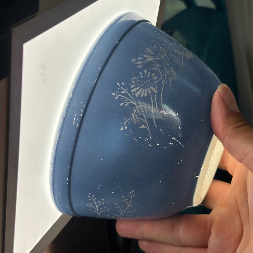 Pyrex Mixing Bowl 1.5 Pint Blue Colonial Mist 401 Vintage Floral Milk Glass - Picture 9 of 10